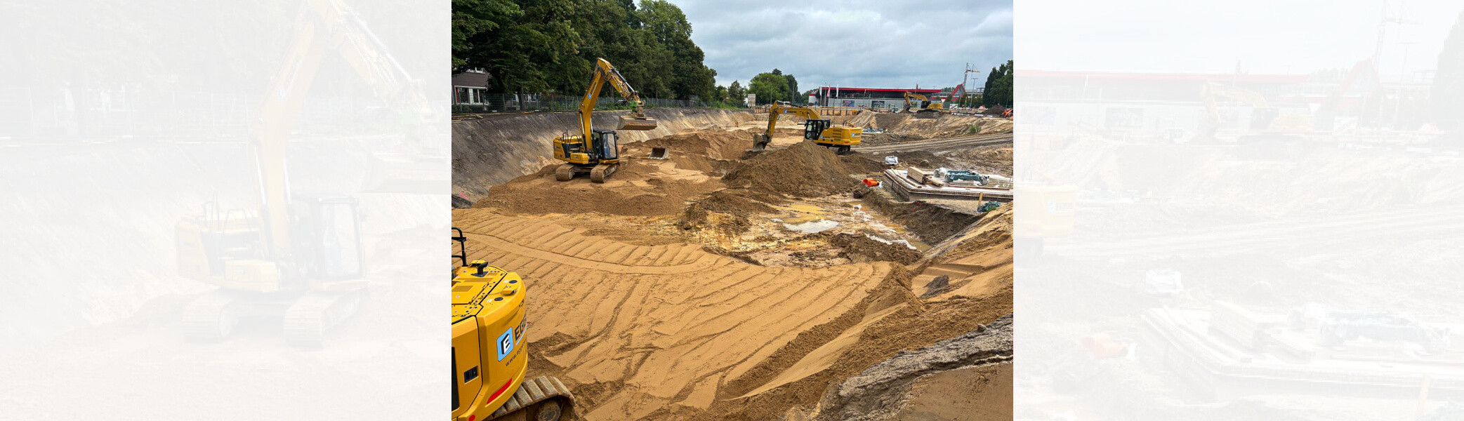 Großeinsatz auf engstem Raum: Vorbereitung zum Stellen des Großkranes